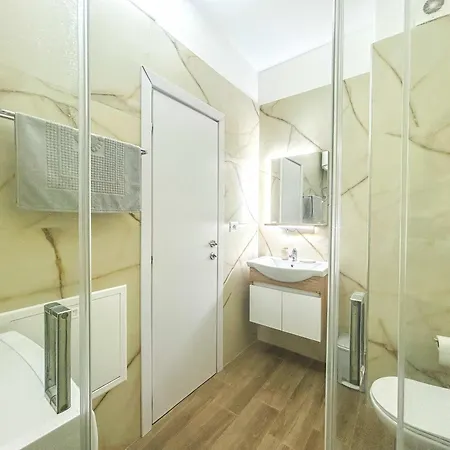 Klea Living 824 * Golem (Tirana)